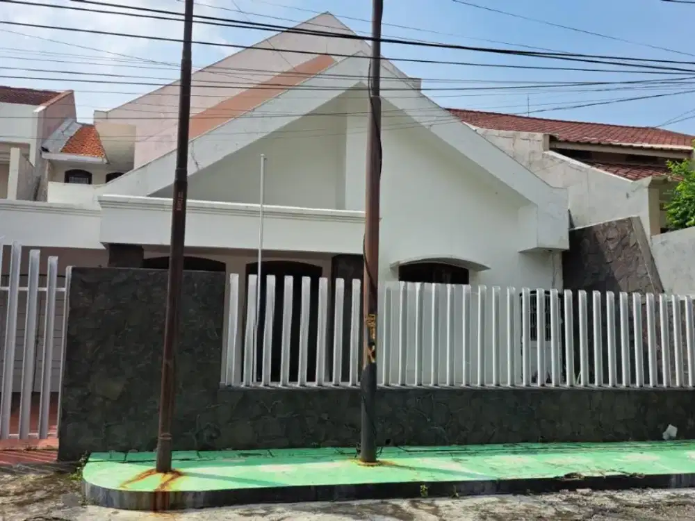 Rumah Dharmahusada Indah, Manyar, Lks Strg, 1lt, Dkt GM