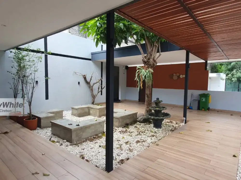 Ruang Usaha Ex Cafe Bagus Siap Pakai Di Pusat Cirebon Kota