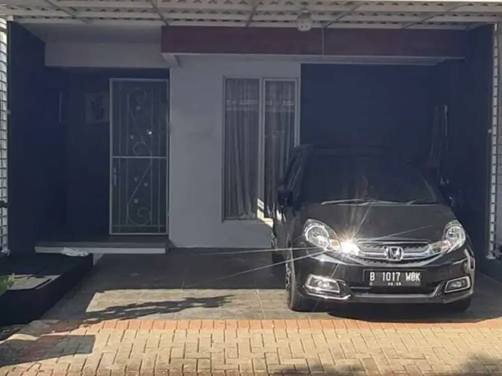 Rumah 2 Lantai di U House Tangerang Selatan