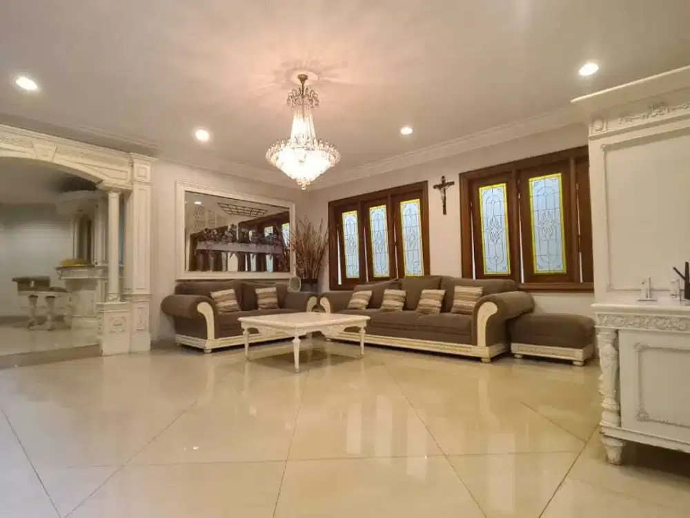 SPESIAL UNIT! Rumah Secondary Eksklusif Full Furnished di Sawah Besar