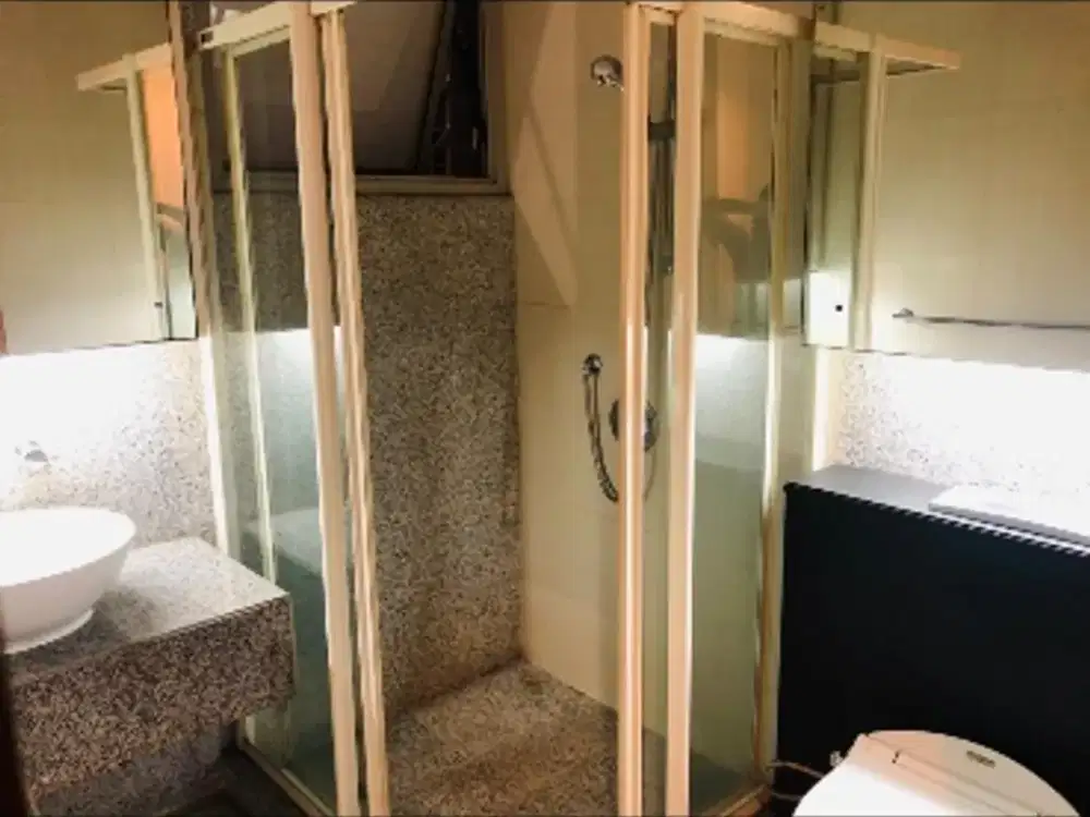 DIJUAL Apartemen The Summit