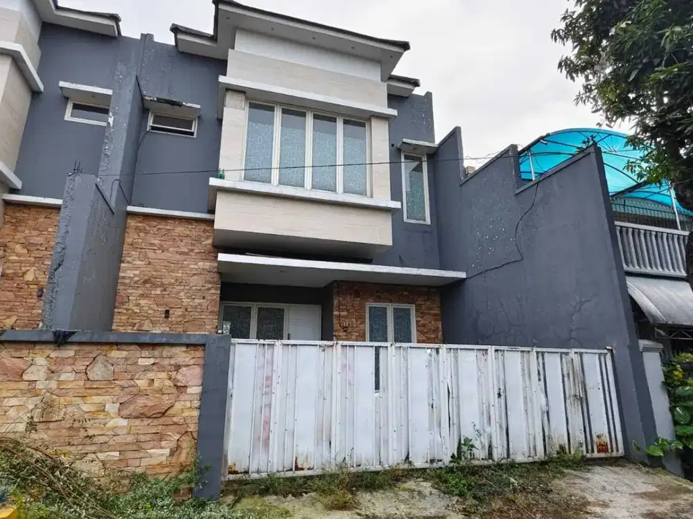 JUAL CEPAT, TERMURAH Dikelasnya  Rumah Minimalis Lokasi Strategis