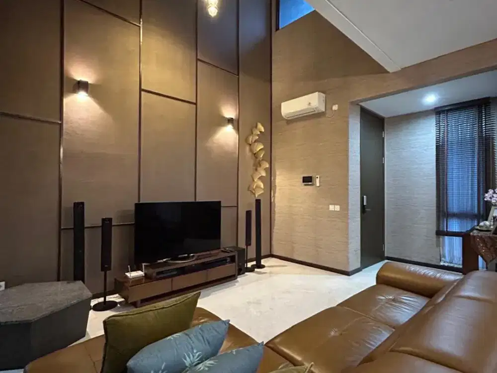 Rumah 3 Lantai di Zora Kimora BSD (Boulevard)