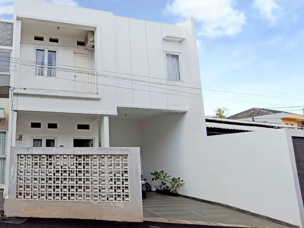 Z49 Rumah Bagus Full Furnished Cluster Batu Ampar Condet Jakarta Timur