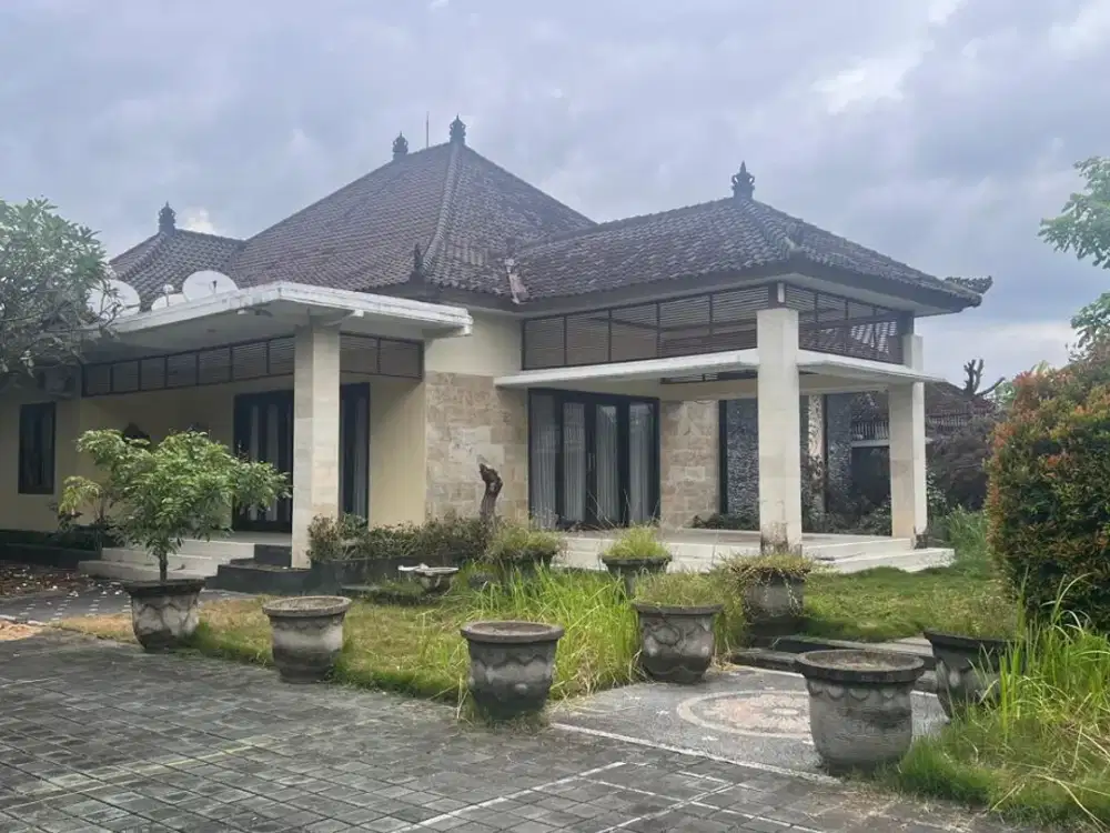 Villa di Sindu Cakranegara kota Mataram