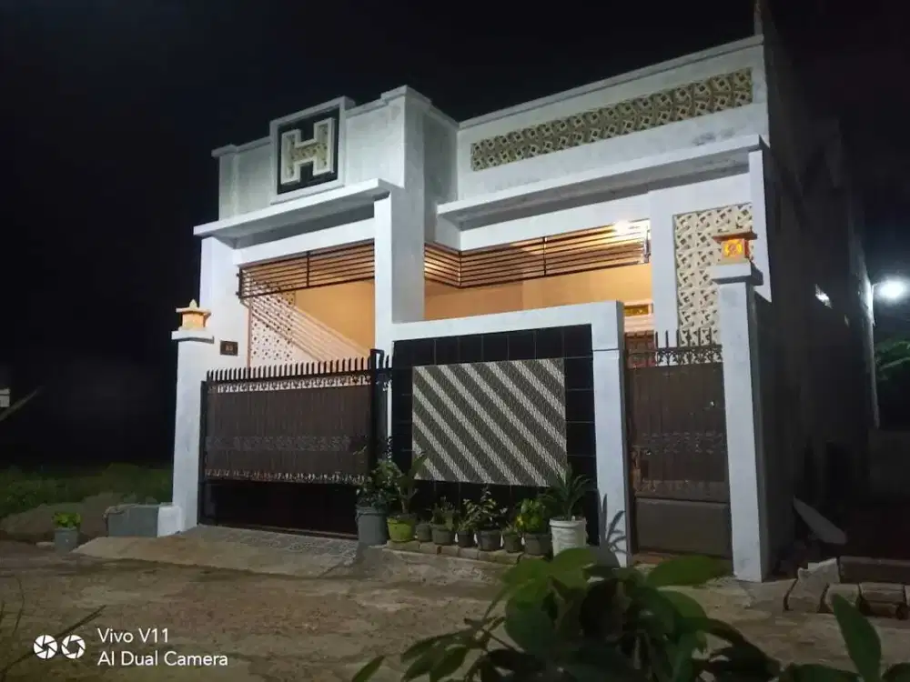 Dijual Rumah 1,5 Lantai Bagus SHM di Warung Parung Bogor