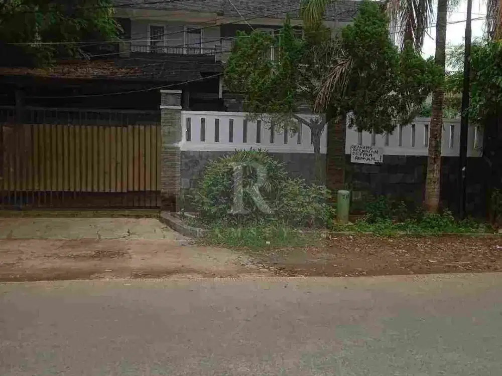 Dijual dan Disewakan Rumah 2 lantai LT 300m2 LB 500m2 Pondok kelapa dua