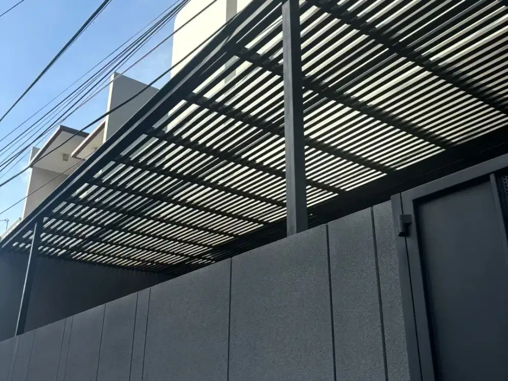 Disewakan rumah baru 2lantai siaphuni di Gading Mas Barat Vl