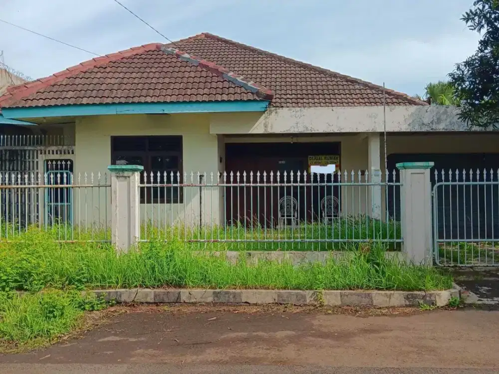 Dijual Tanah Bonus Rumah Secondary Dalam Komplek Billymoon Pondok