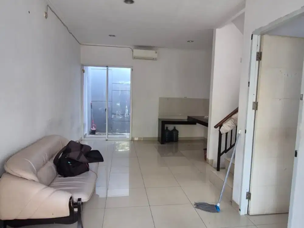 DISEWAKAN RUMAH SEMI FURNISHED GREENLAKE CITY GLC CLUSTER AUSTRALIA