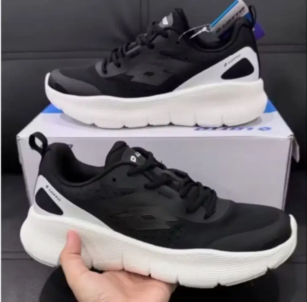 Sepatu lotto Deli sizs 41 murah