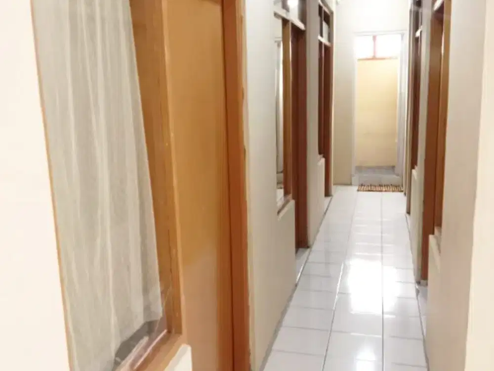 Jual Rumah Kost 2Lt Aktif di Pajajaran 21 KT Bangunan Bagus Kokoh