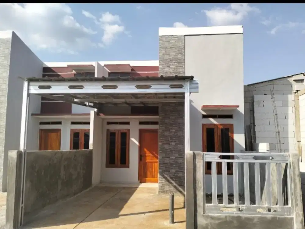 Cash 135 Juta siap huni free canopy full Dekat Stasiun