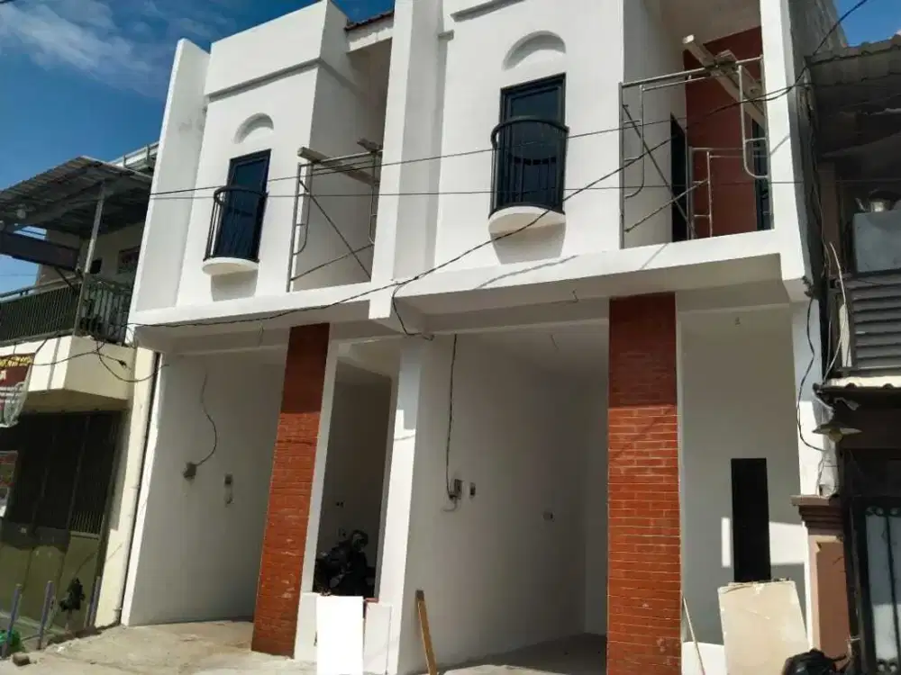 FLASH SALE BCL Rumah Pisces 2 Lantai Jalan Karang Empat Surabaya Timur