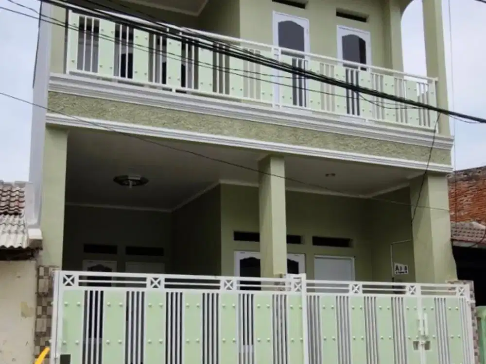 Disewa Rumah 2 Lantai Murah dan Berlokasi Strategis di Harapan Indah