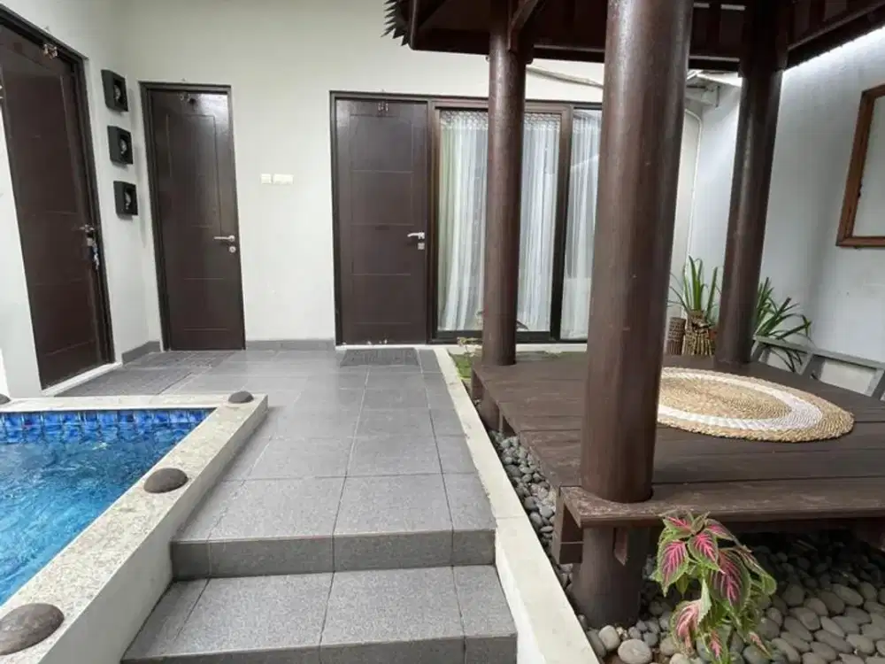 DIJUAL RUMAH VILLA DI ANYER FULL FURNISHED CANTIK HOOK MURAH MERIAH