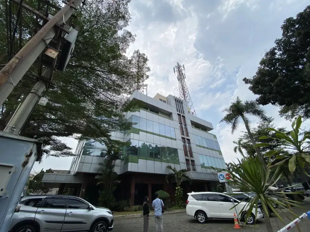 Sewa Kantor Graha Arsa Luas 125 M2 Furnished Strategis di Pasar Minggu