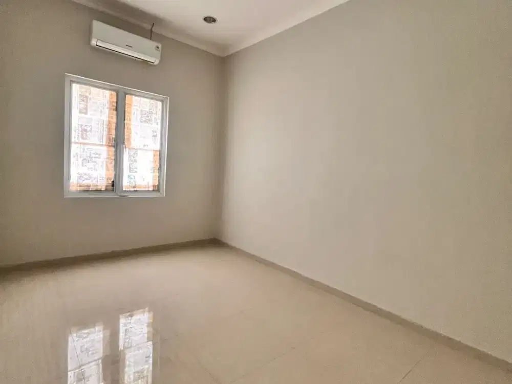 Dijual Rumah SHM 4KT di Lippo Karawaci – Hadap Taman