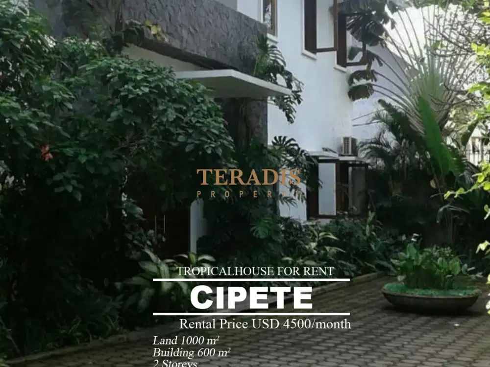 DISEWAKAN RUMAH LUAS DAERAH CIPETE DENGAN KOLAM RENANG