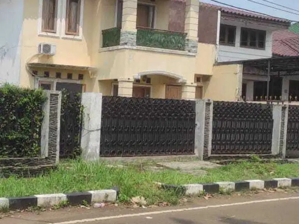 Dijual Tanah Bonus Rumah Secondary Dalam Komplek Billymoon Pondok