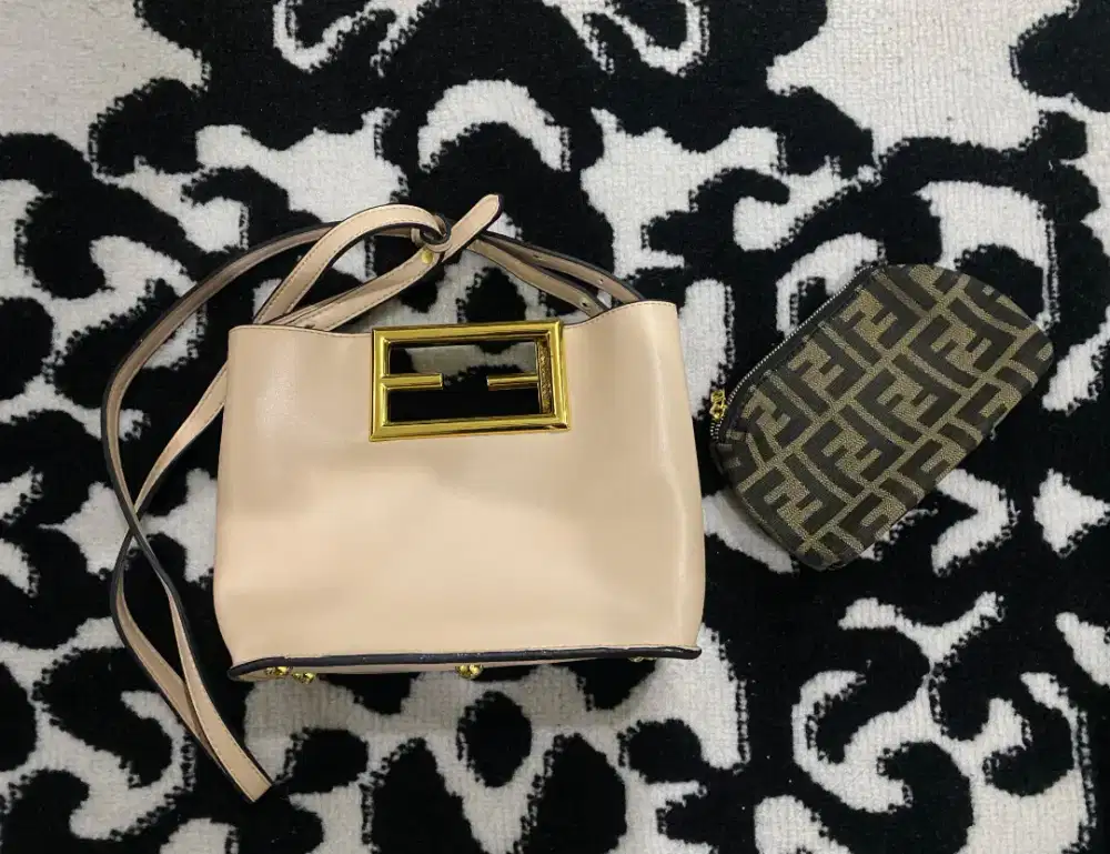 Tas preloved fendi