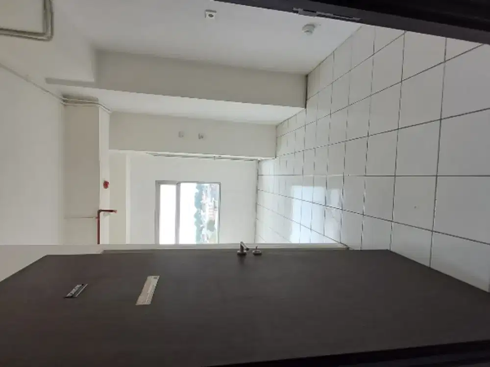 disewakan unit kosongan 2 bed room lt rendah bulanan grand asia afrika