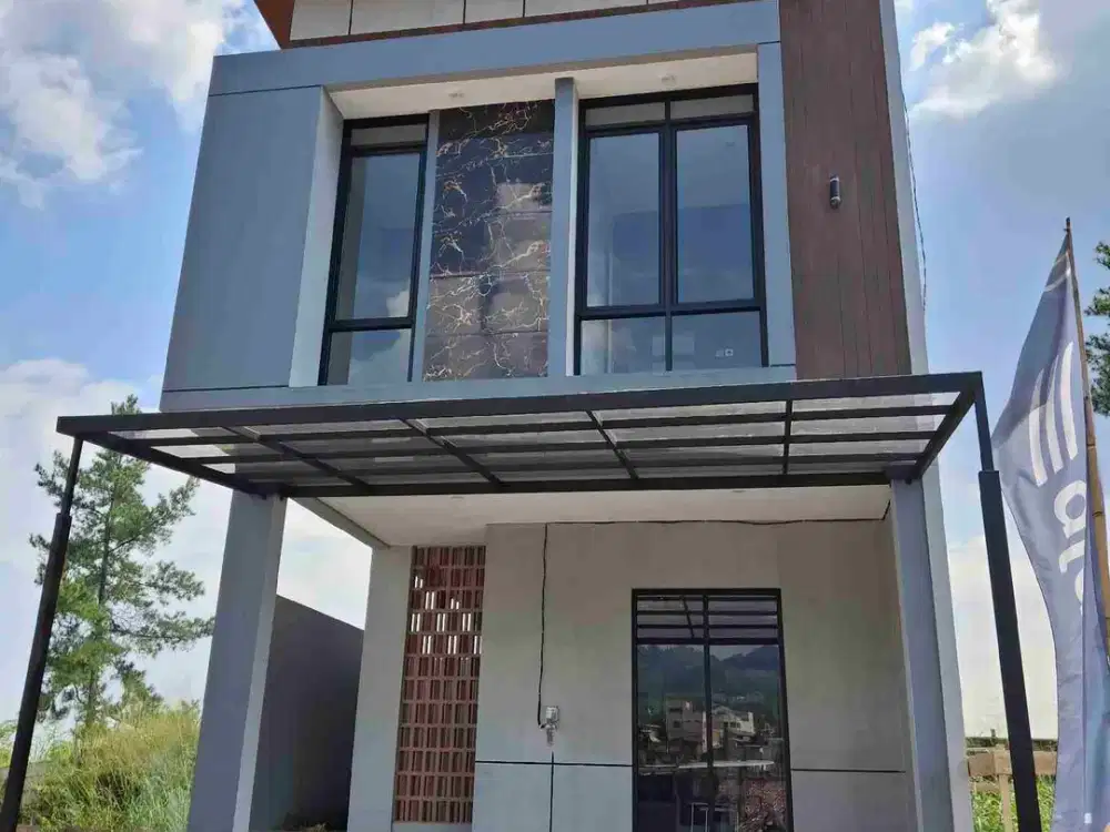 rumah villa pusat kota Bandung dekat itenas dan kampus Widyatama bisa kpr