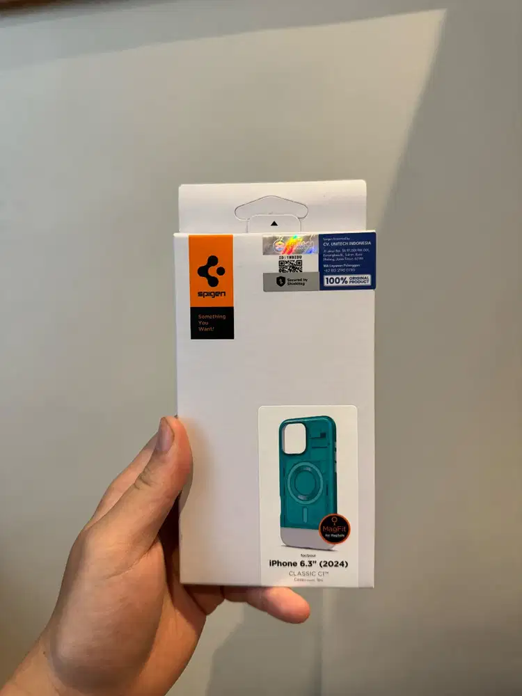 Case iPhone 16 Pro apple Spigen Classic C1 MagSafe - Bondi Blue