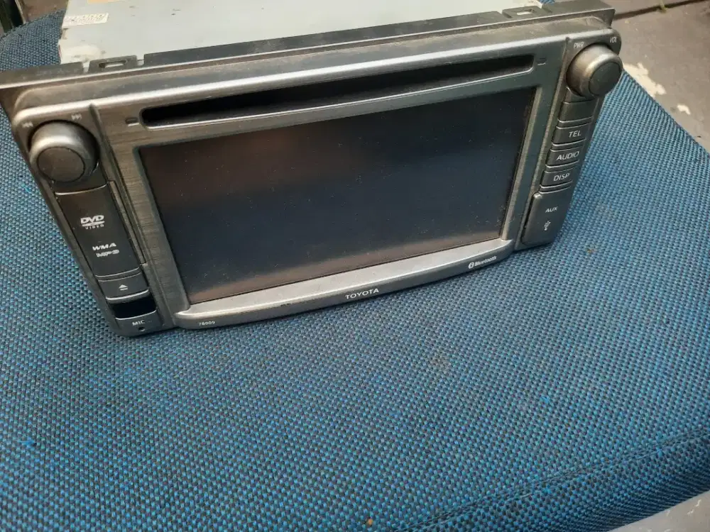 Head unit toyota fortuner