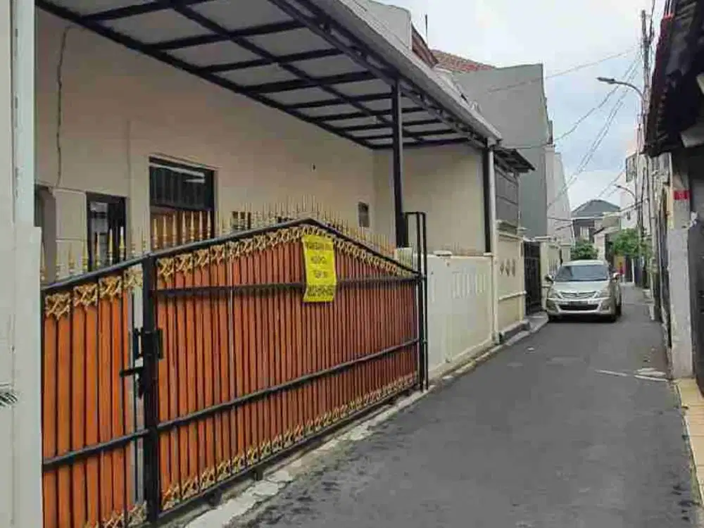 Rumah Siap Huni 200m2 Lingkungan Tenang