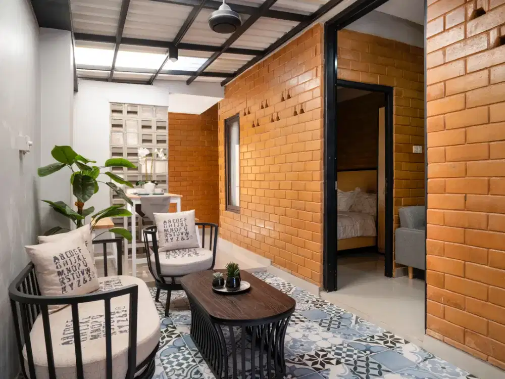 Hunian Asri Bergaya Villa di Reka Village- Dekat Surabaya & suramadu