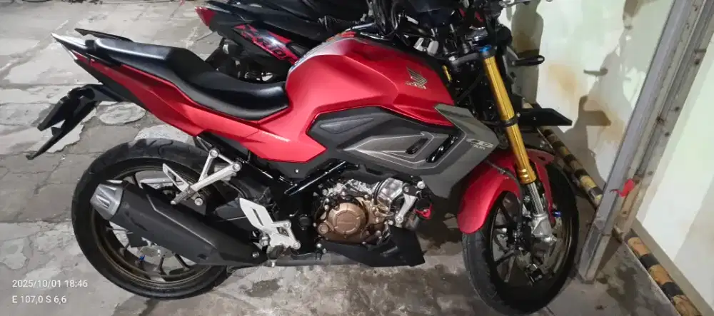 Honda CB150R Streetfire SE 2024 KM 3.700, Mulus Banget, Pajak Hidup
