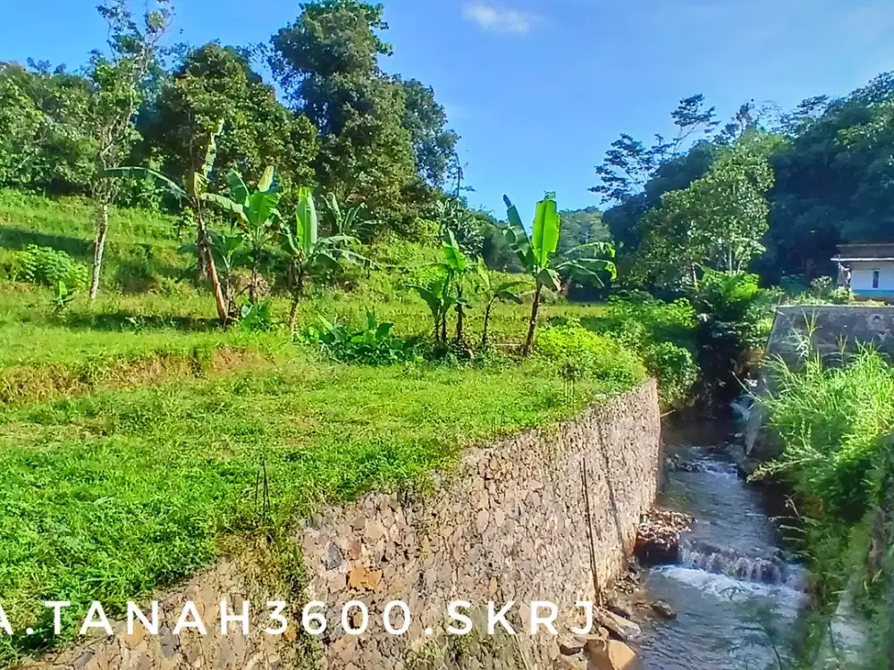 Dijual sebidang tanah luas pinggir jalan dekat kota strategis