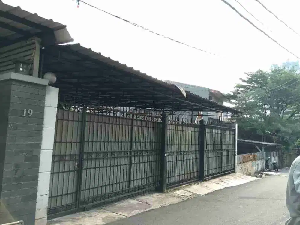 Rumah Tua di Jl Sulaiman Kemanggisan Palmerah Jakarta Barat