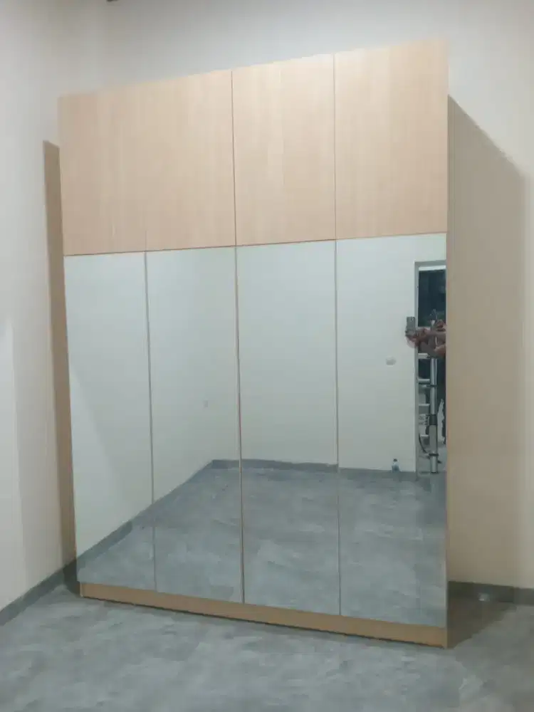 Lemari Pakaian Pintu 4 Swing Full Kabinet Pesan Bayar Bisa COD