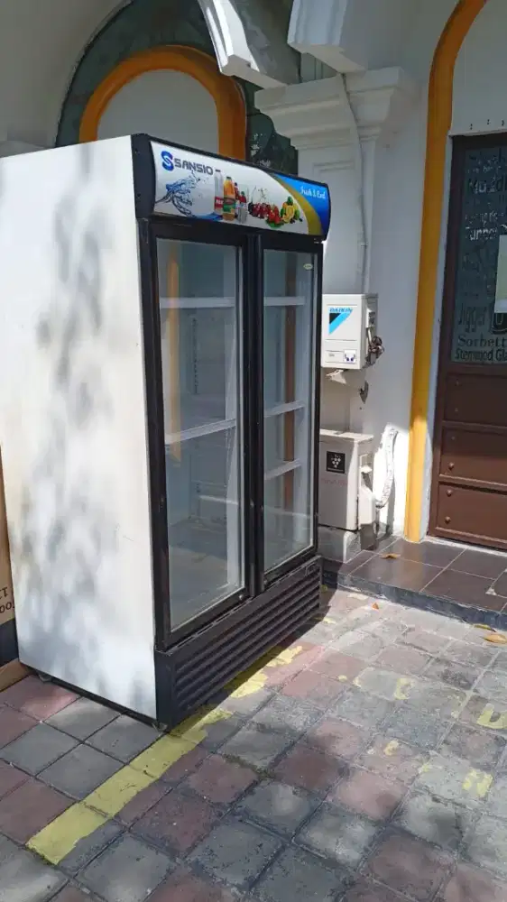 Showcase 2 pintu sensio jumbo