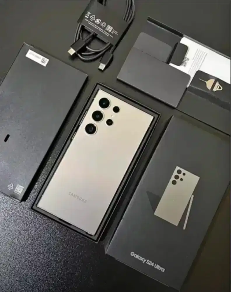 Samsung S24 Ultra 512 SEIN LIKE NEW