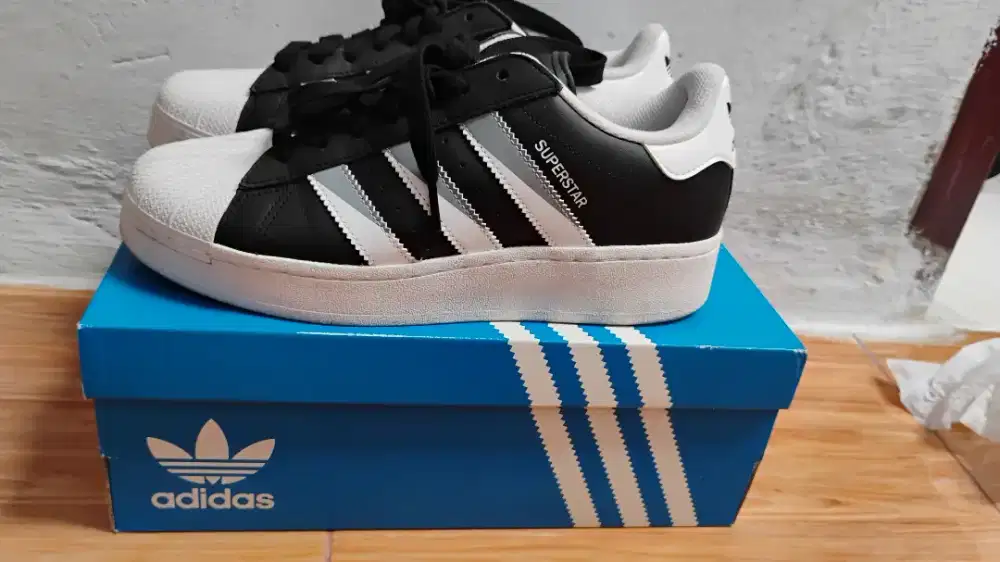 Sepatu Sneaker Adidas Superstar XLG IF 1574 (Original)