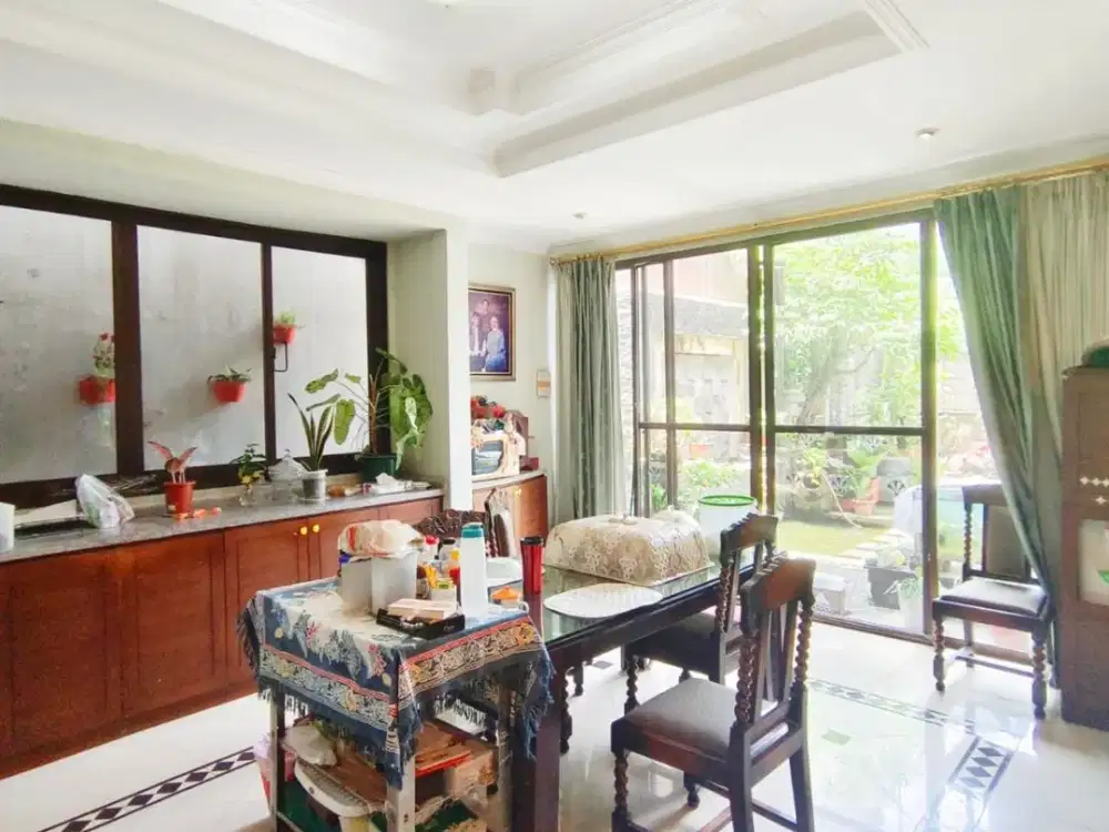 Rumah asri di cikini bintaro sektor 7 dengan taman belakang bebas banjir