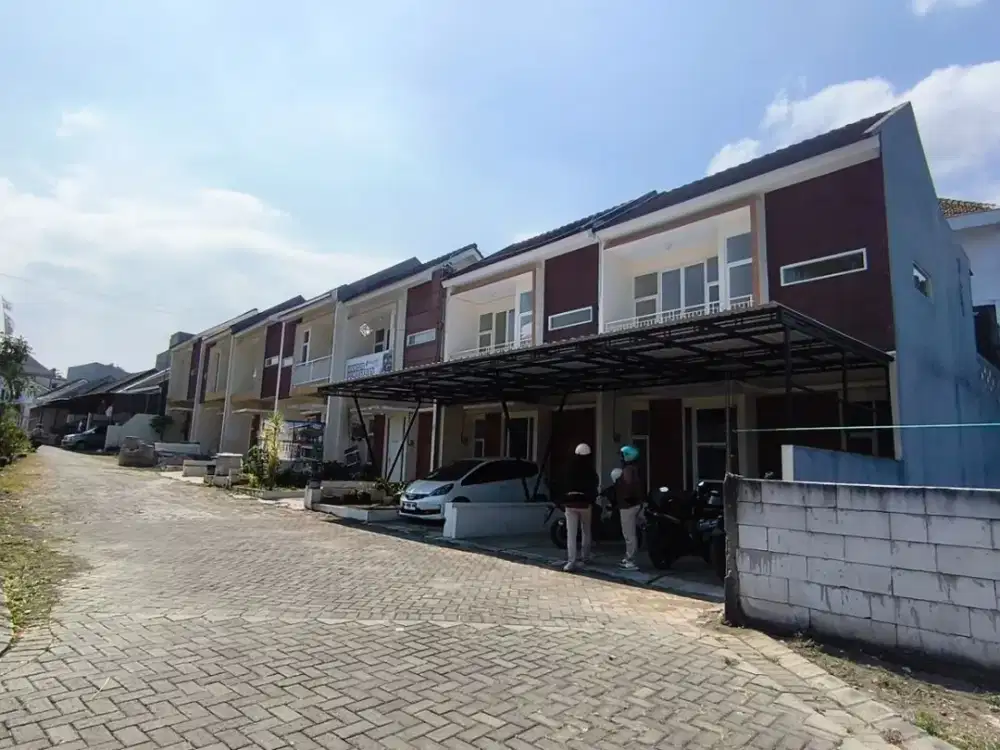 Villa batu murah strategis dekat jalan poros