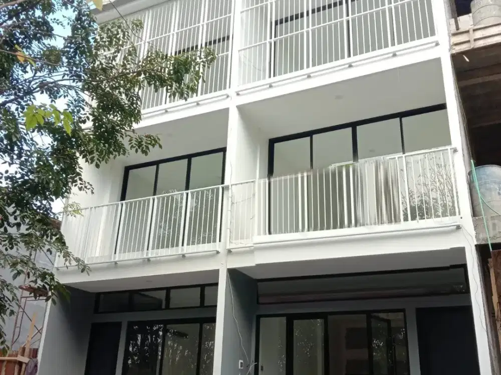 Dijual dan Disewakan Ruko Lokasi Strategis di Semarang Indah