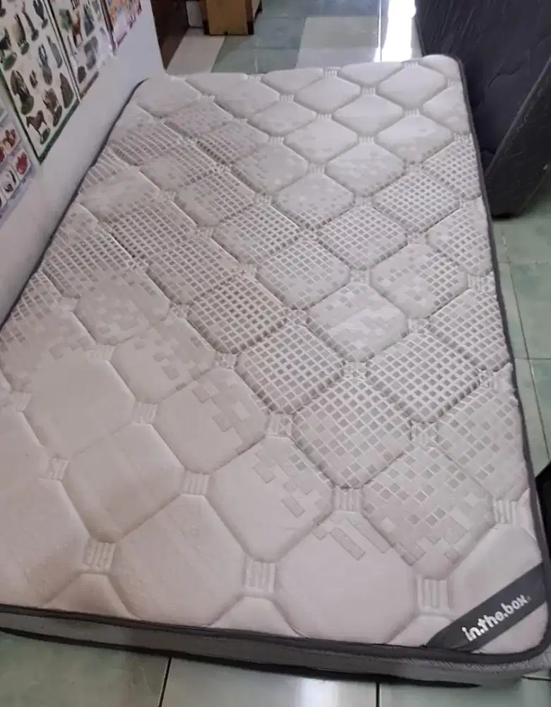 Kasur inthebox springbed Preloved / Kasur Preloved bagus