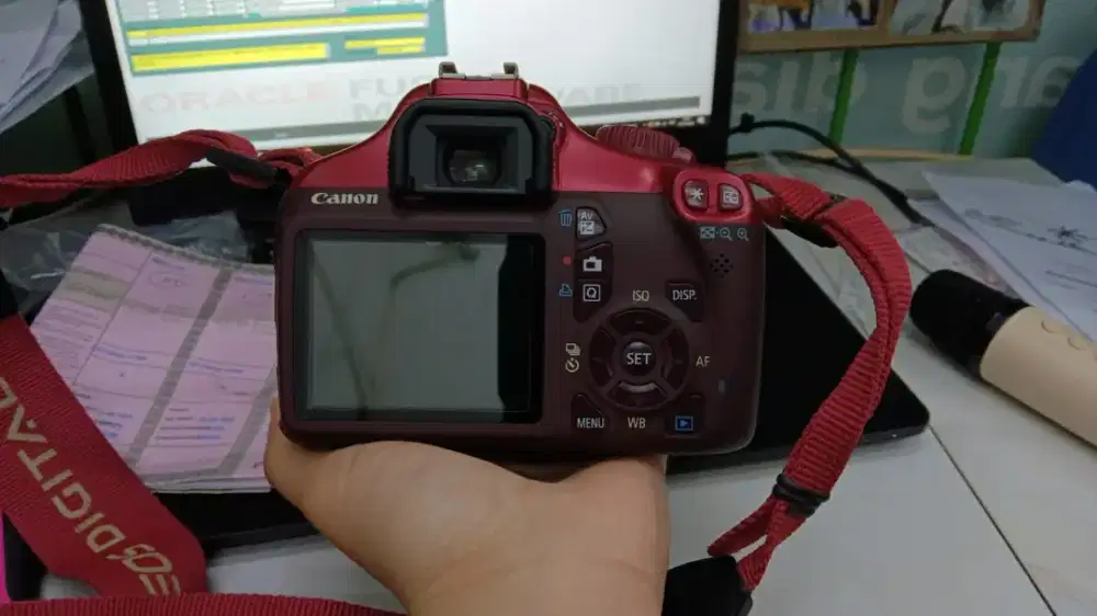 KAMERA CANON EOS KISS X50