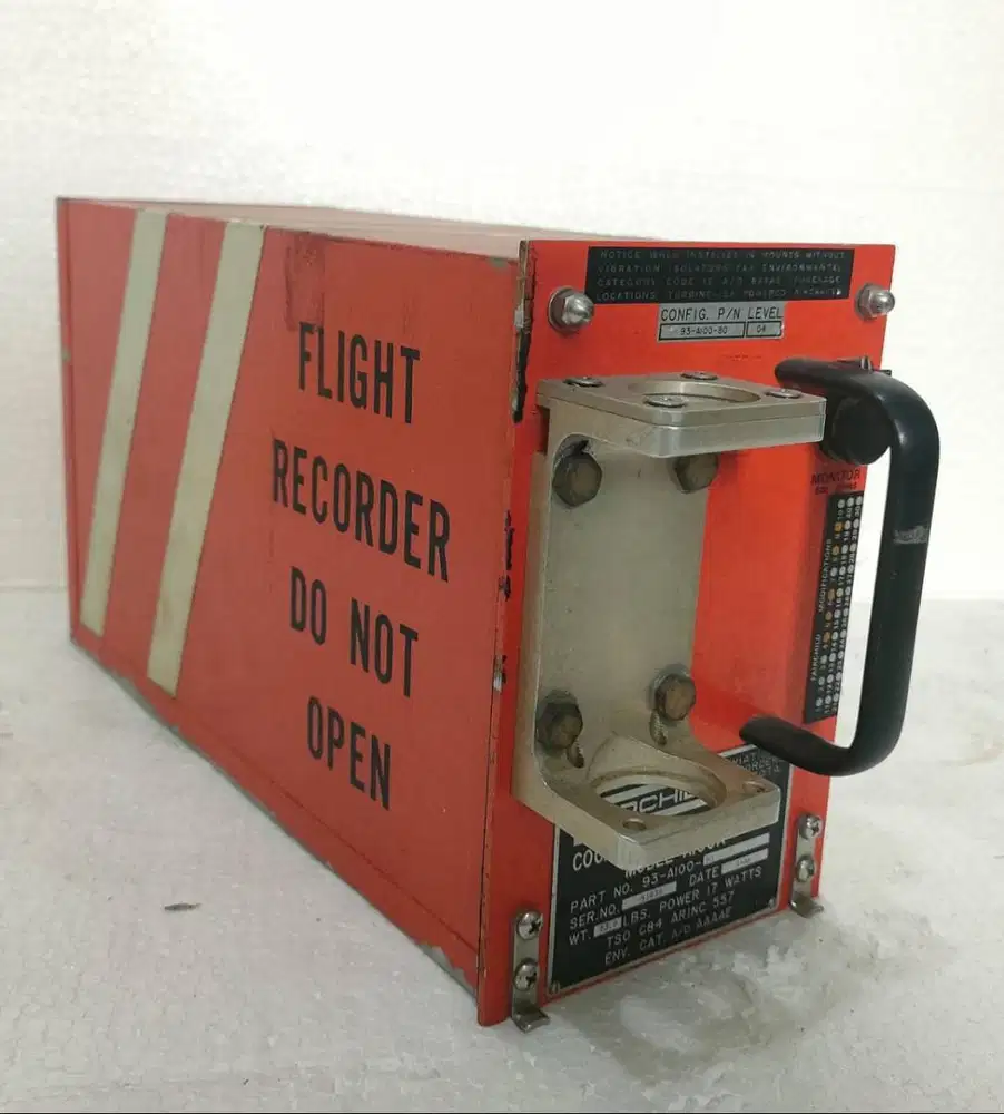 Black Box Pesawat (FDR)