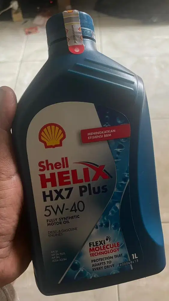 Shell helix 5W-40 (khusus mobil)