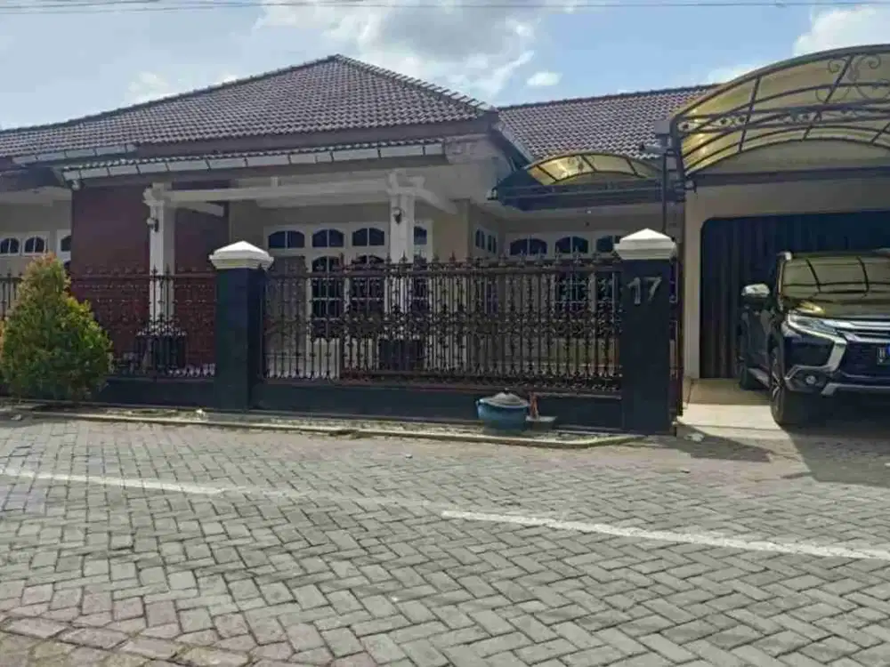 Disewakan rumah 7 kamar tidur di Kalicari Semarang Timur