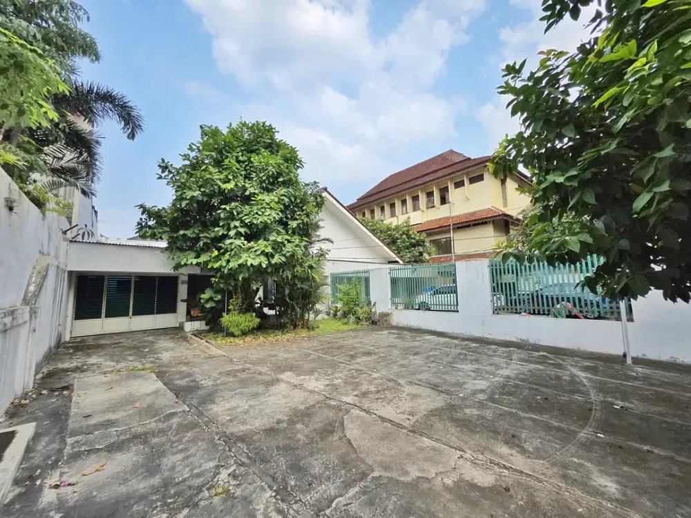 Rumah Cipete Selatan cocok untuk kantor, kost2, lokasi strategis Jakarta Selatan