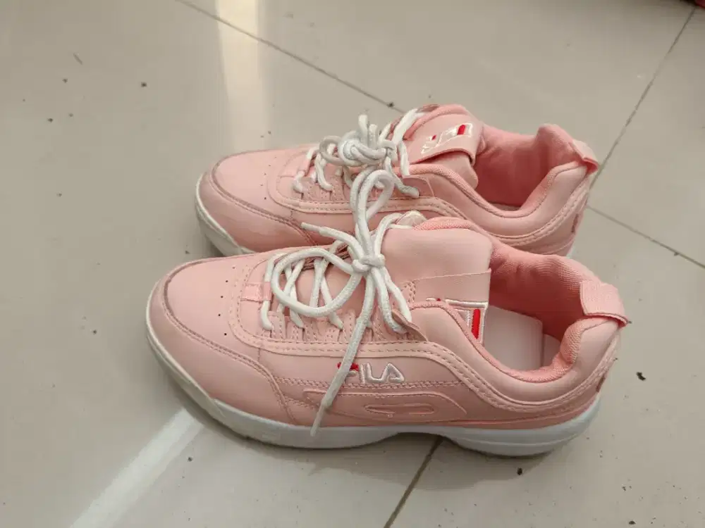 PINK Fila sneakers like new