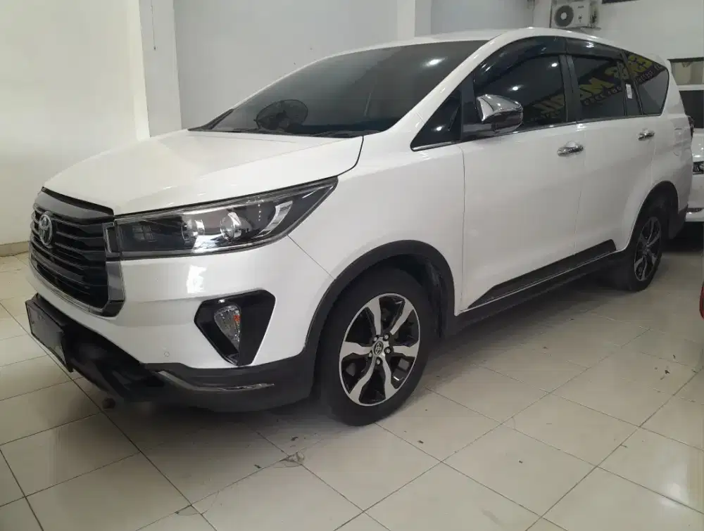 Toyota Innova Venturer Diesel 2020 Putih Automatic