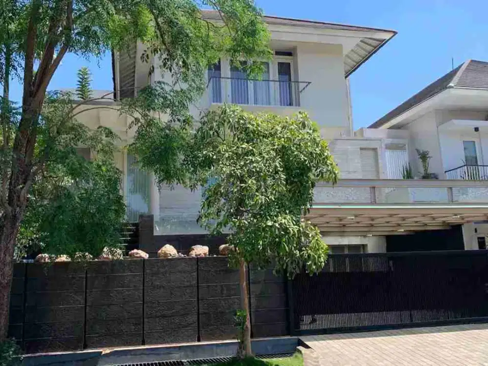 JUAL Rumah Mewah Central Park Regency Ahmad Yani Surabaya